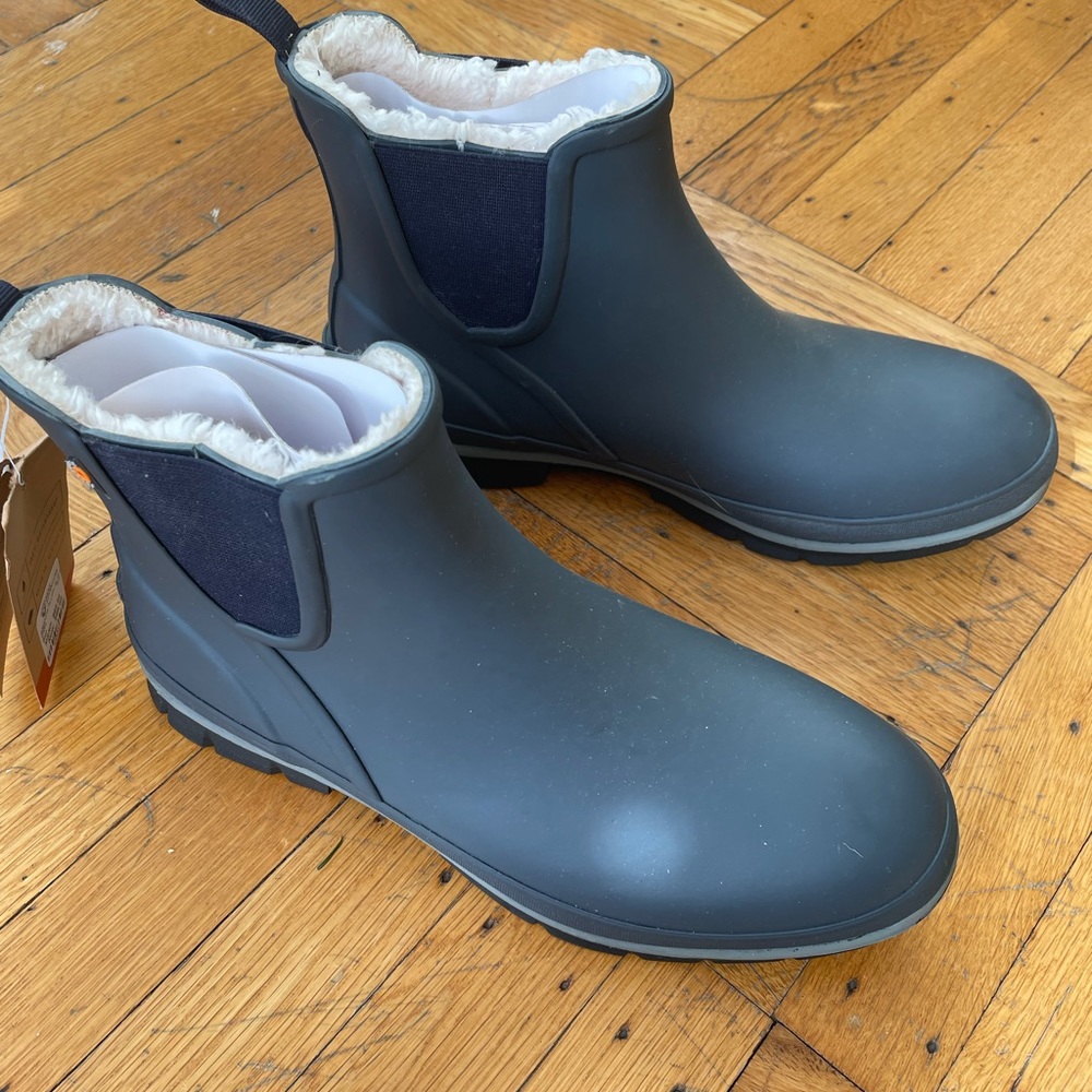 BOGs rain boots size 9 sheerling lined